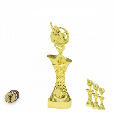 Go-Kart pe un suport cu coloană de aur